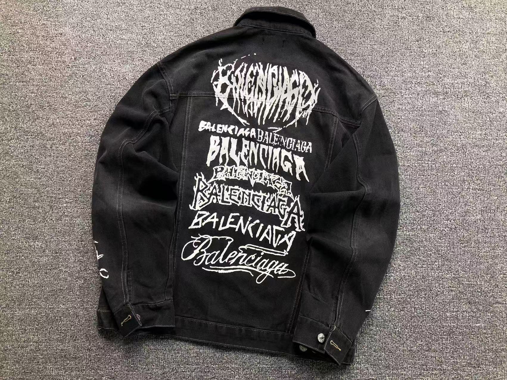 2#Balenciaga jakna