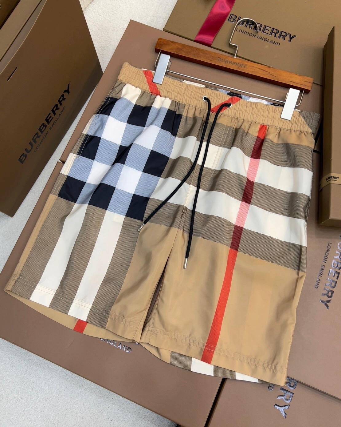 2#Burberry hlače