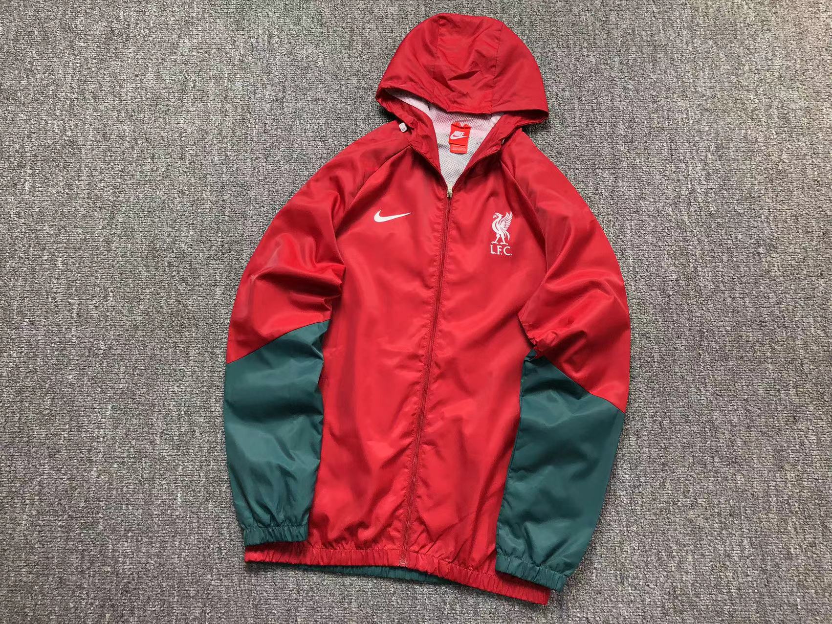 25#Nike jakna