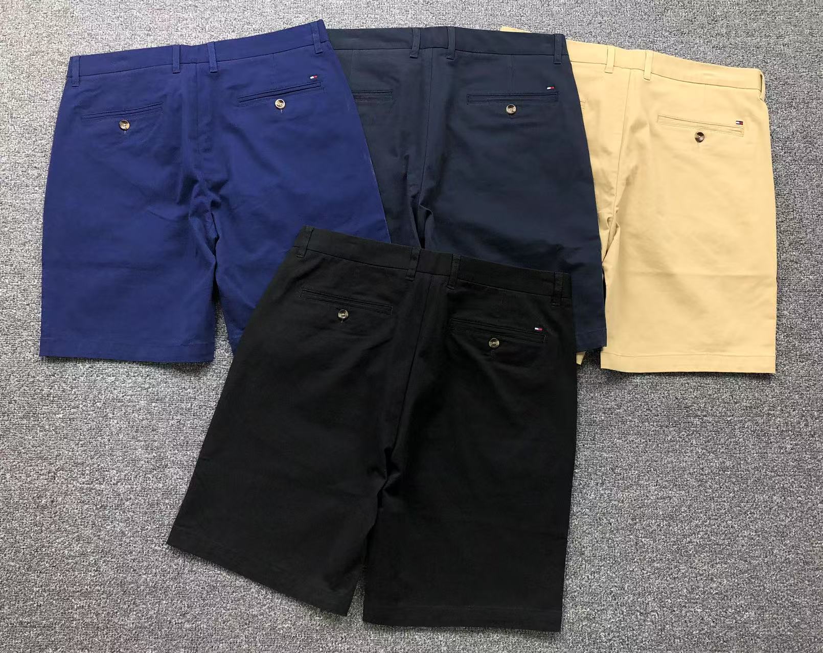 3#Tommy Hilfiger hlače