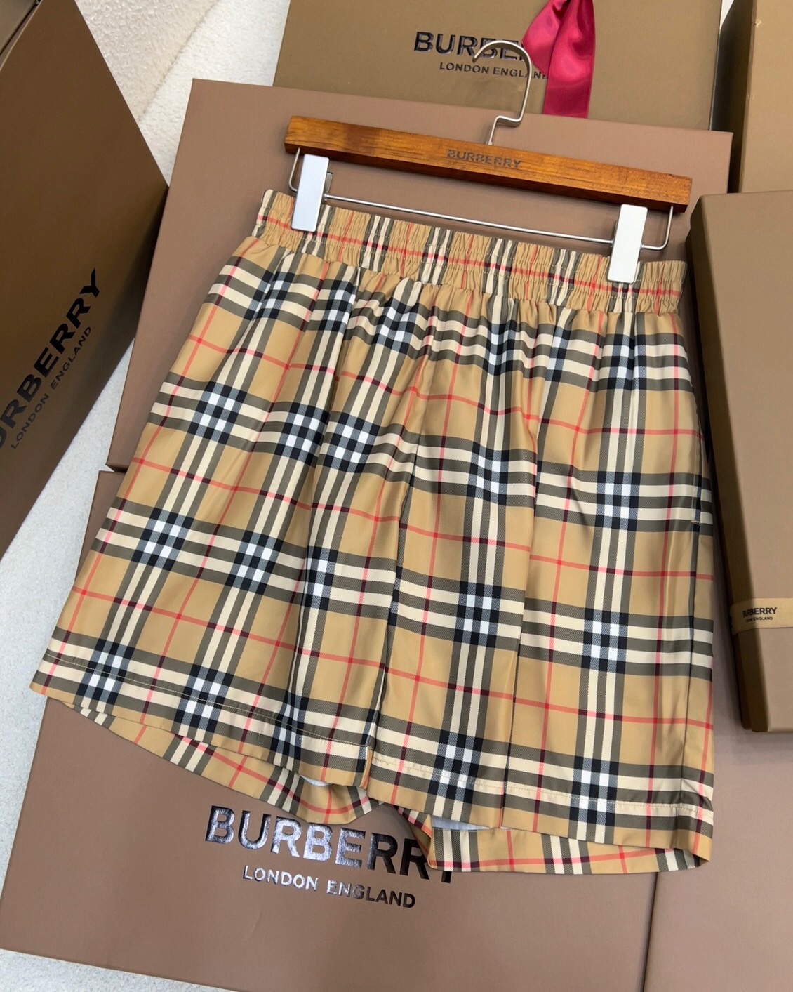 4#Burberry hlače