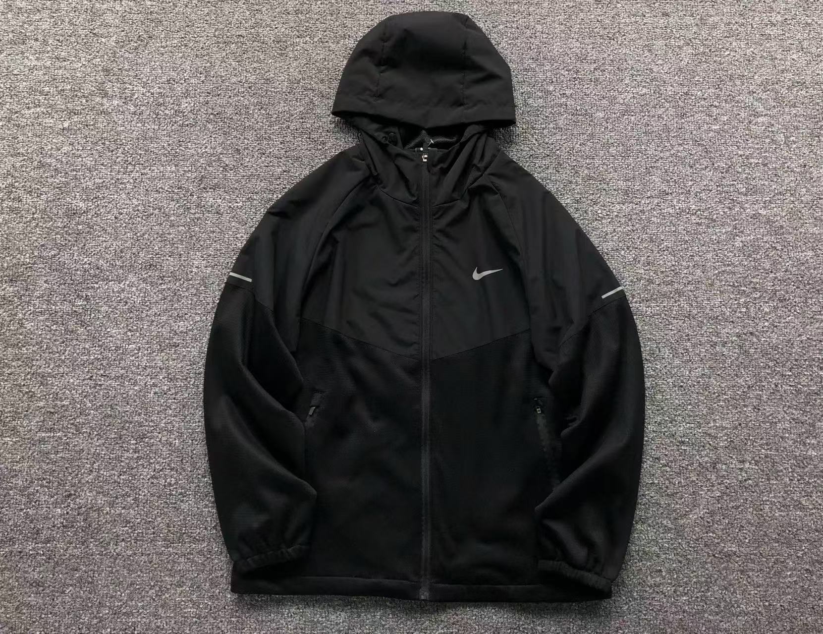 4#Nike jakna