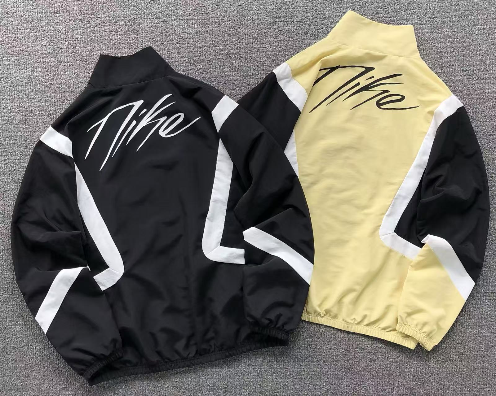 7#Nike jakna